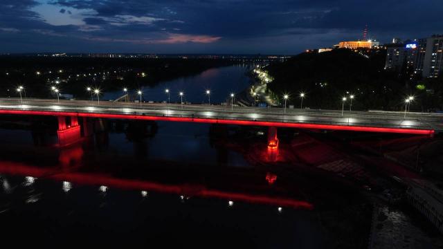 Мэр Уфы показал подсветку Бельского моста