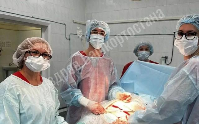 Уфимские врачи спасли мать и ребенка при экстремально сложных родах