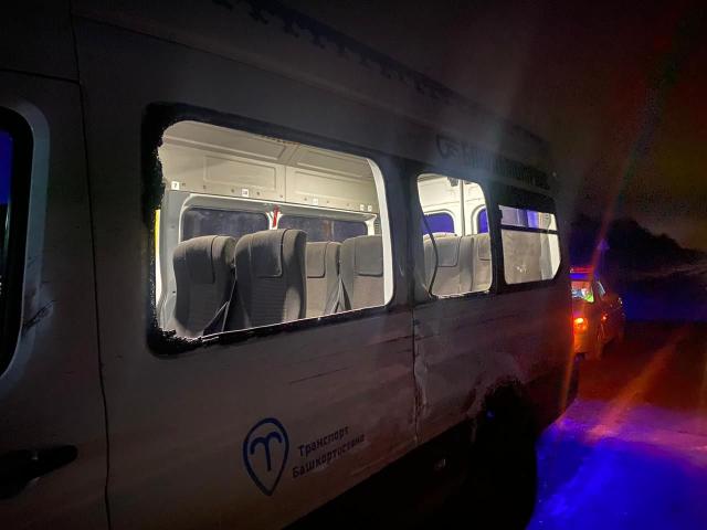 ГИБДД Башкирии разбирается в аварии, где столкнулись автобус и грузовик