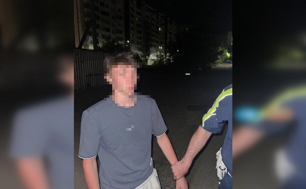 Пьяного подростка за рулем машины задержали в Уфе
