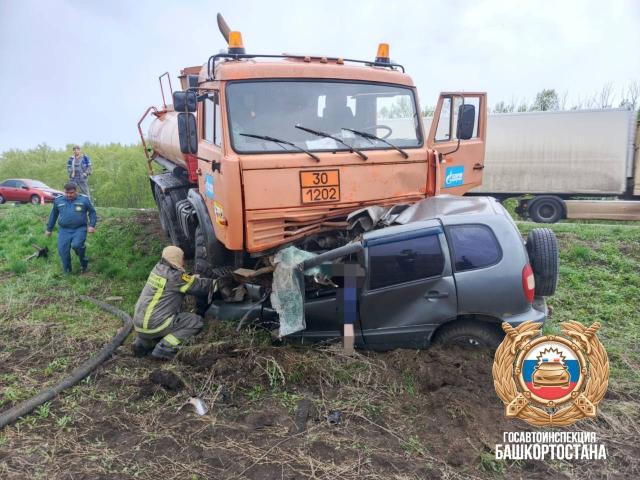 Под Уфой два человека погибли в ДТП с «КамАЗом»