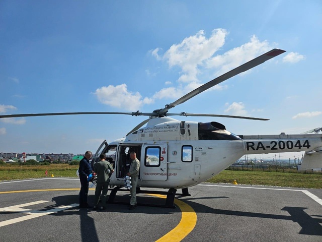 В Уфу на вертолете доставили восьмидневного младенца с переломом черепа