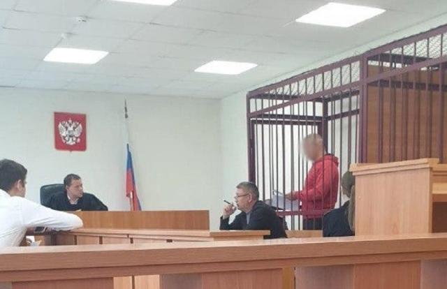 Главного аудитора «Газпром нефтехим Салават» подозревают в получении взятки домом