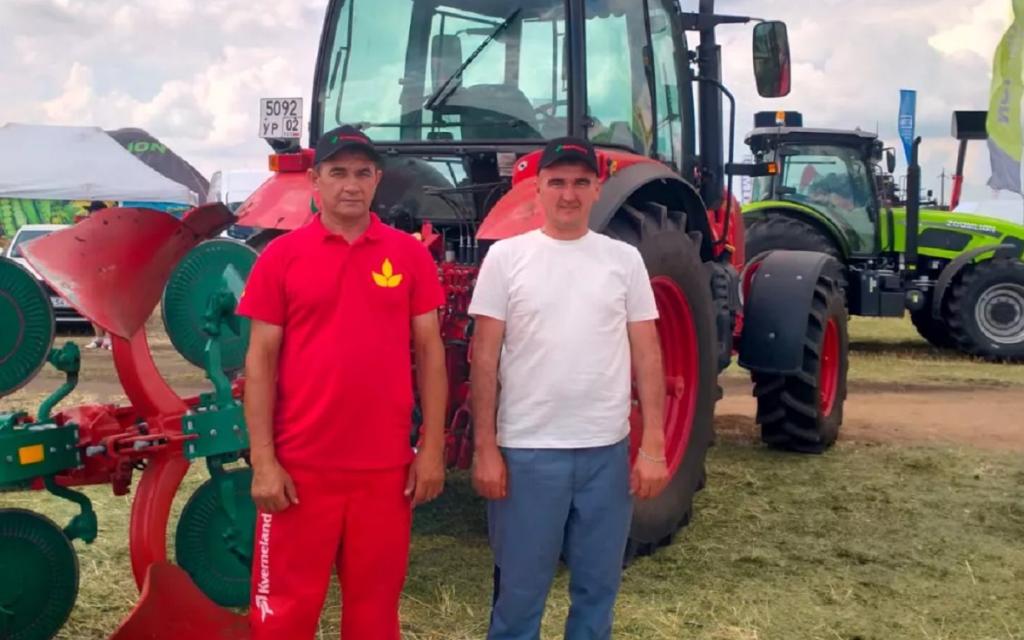 Трактористы из Башкирии претендуют на звание лучшего пахаря России