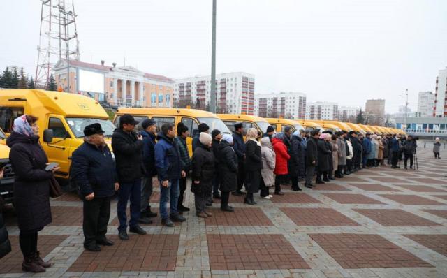 Для школ Башкирии закупят автобусы на ₽68 млн