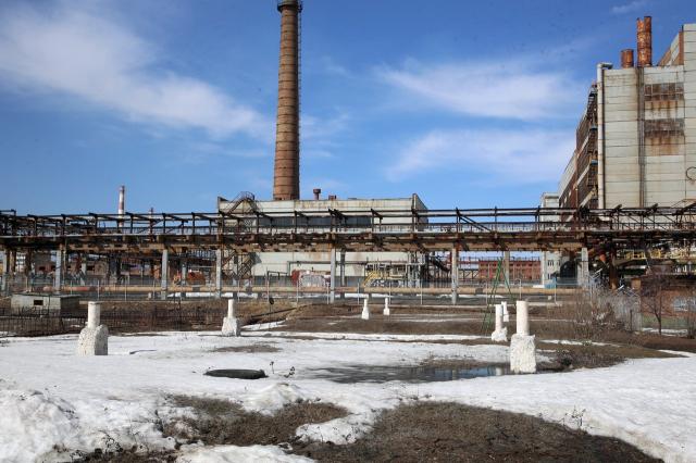 На территории «Уфахимпрома» ликвидируют опасные отходы