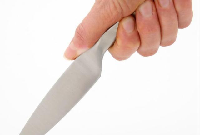 Зарезавшую соседку жительницу Нефтекамска отправили в СИЗО