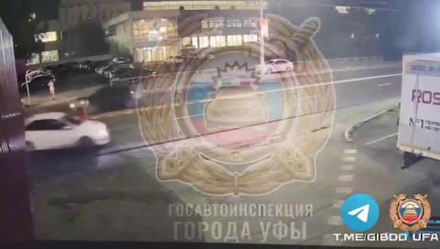 В Уфе легковушка насмерть сбила женщину