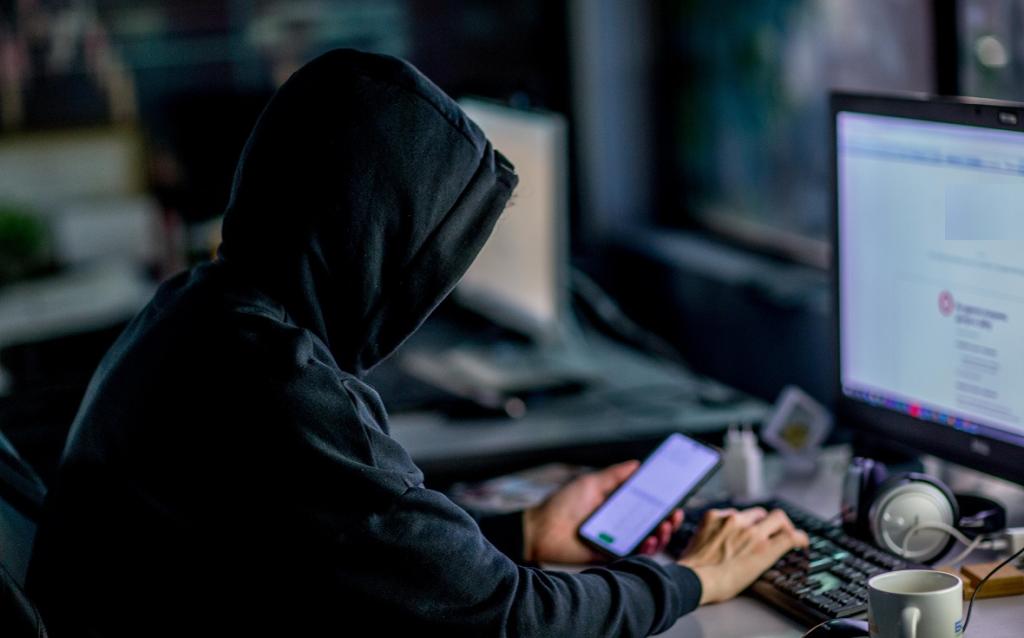 В Уфе будут судить мужчину за публикацию в Сети интимных фото подруги