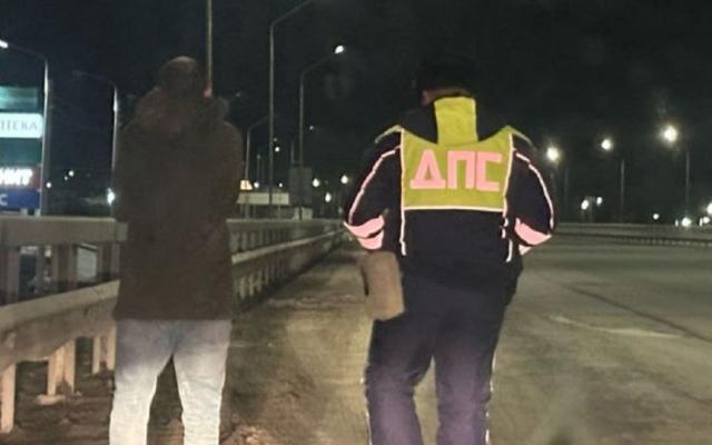 В Башкирии нетрезвый пешеход бросался под колеса машин на федеральной трассе