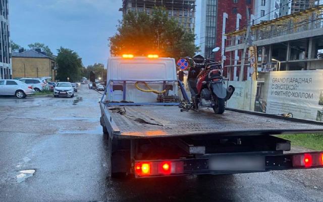 В Уфе поймали подростка-лихача на скутере