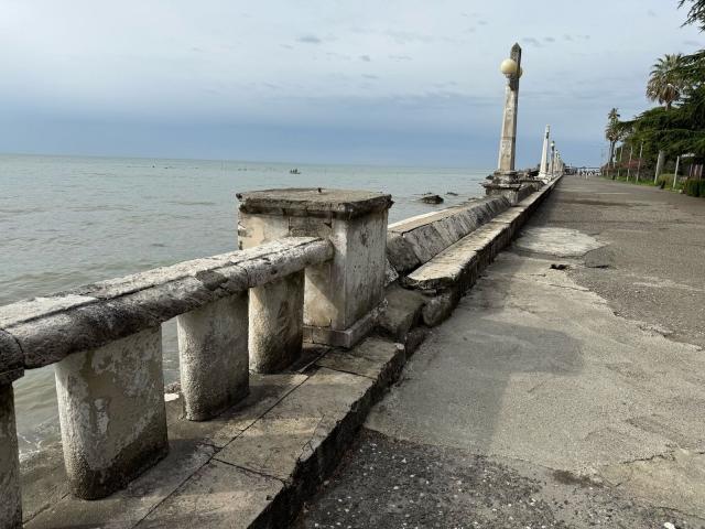 Башкирия и Татарстан помогут восстановить набережную в столице Абхазии