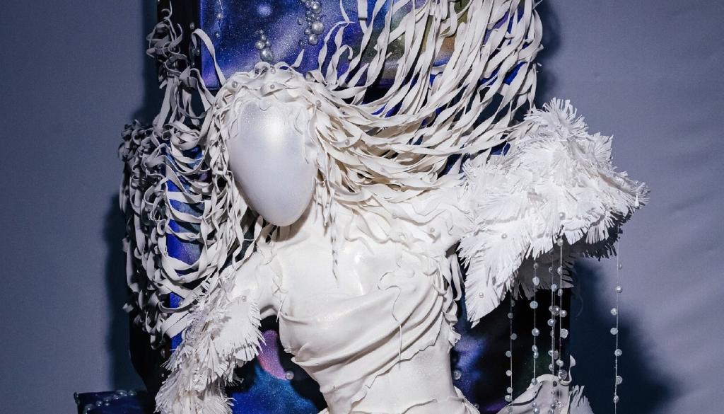 Кондитер из Башкирии получила награду чемпионата мира за торт с Хомай