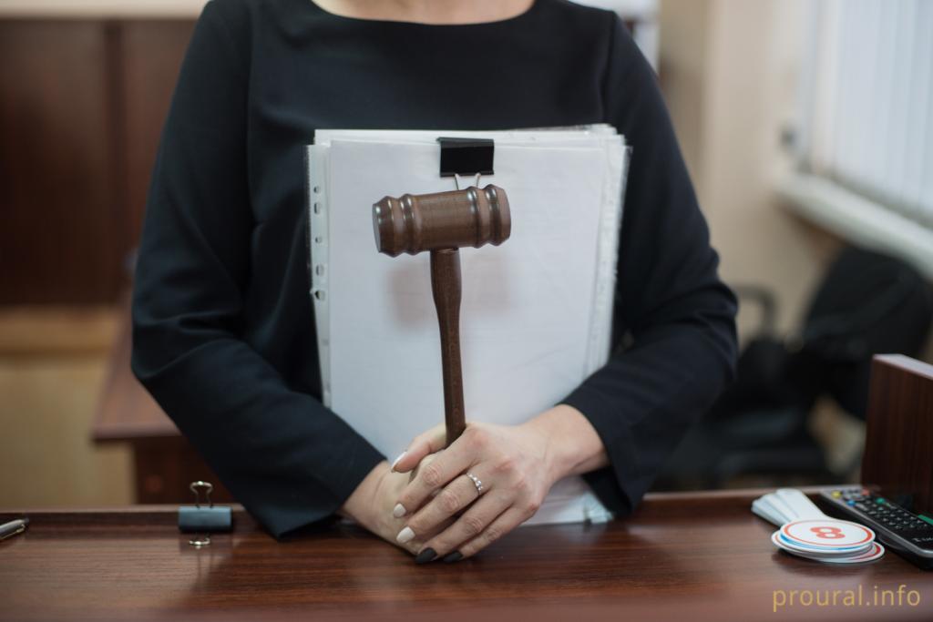 В Уфе осудили адвоката-мошенника и двух его сообщников