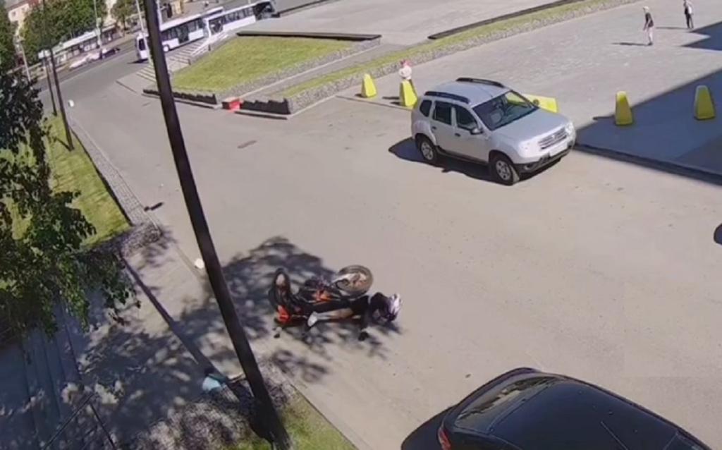 В Уфе мотоциклист сбил ребенка и сбежал с места происшествия