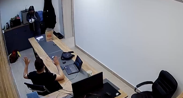 Уфимцам, ограбившим магазин электроники с игрушечными пистолетами, вынесли приговор