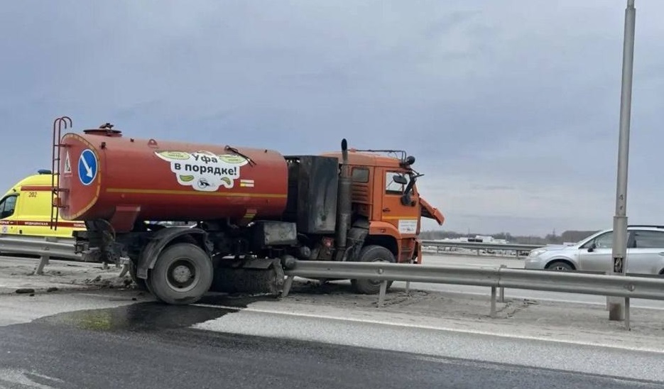 На Оренбургском тракте в Уфе произошла массовая авария