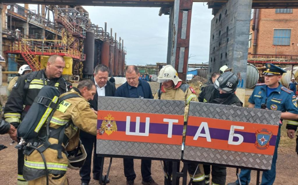 Более 30 человек пострадали при взрыве на заводе в Стерлитамаке