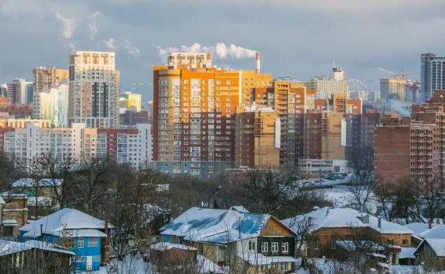 Уфимец через суд заставил УК очистить дом от многомиллионной колонии мошек