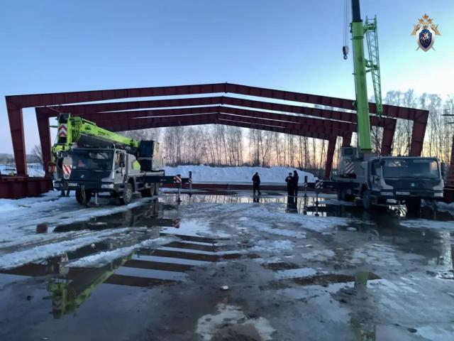 В Башкирии рабочий погиб на стройке ледовой арены