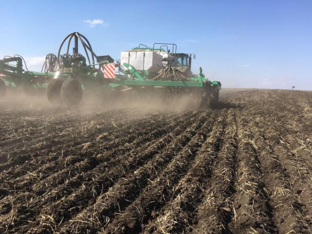 Глава Башкирии рассказал об экспорте масличного льна в Китай