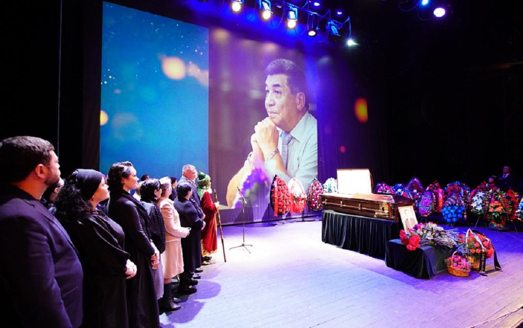 В Уфе простились с актером и режиссером Олегом Хановым