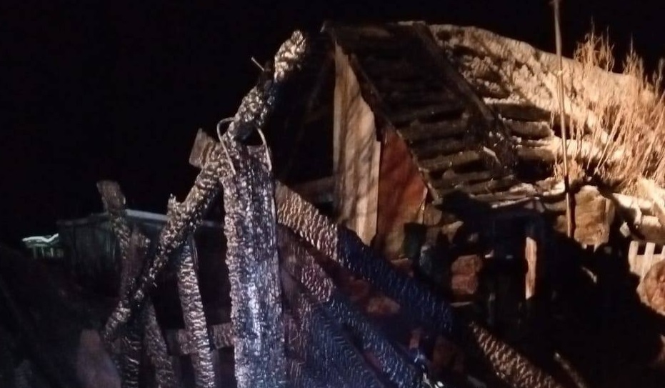 В Башкирии тело 26-летнего парня нашли при тушении пожара в сарае