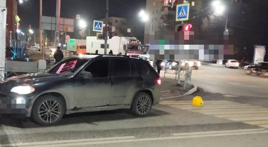 Парень на BMW сбил женщину с ребенком в Уфе