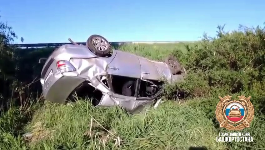 18-летний водитель без прав погиб в ДТП в Башкирии