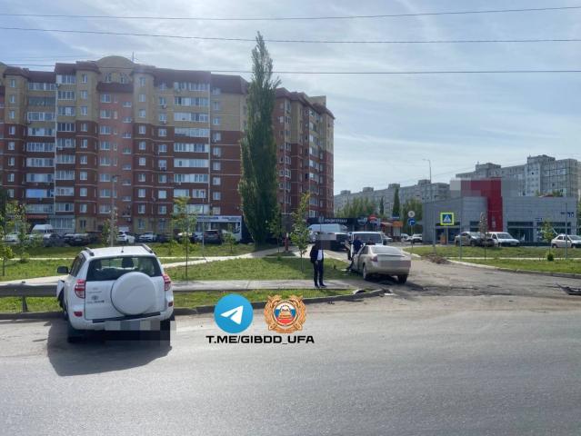 Двое водителей пострадали в ДТП в уфимском Сипайлово