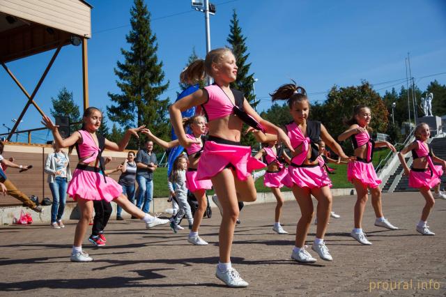 «Детский кешбэк» в 2022 году: как получить компенсацию за путевки в лагерь