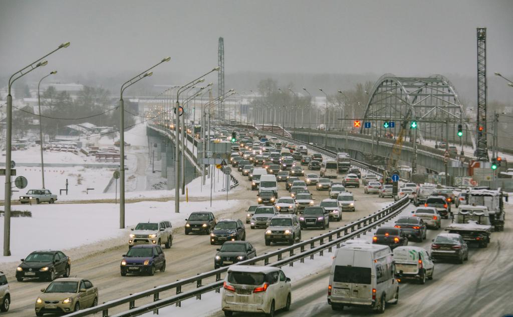 На трассе в Башкирии не пропускают автобусы и такси