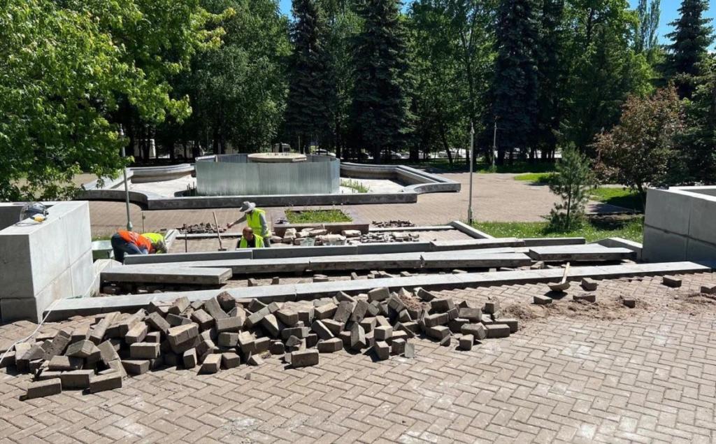 Хабиров показал ход реконструкции парка имени Ленина в Уфе