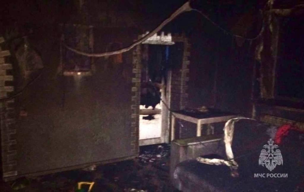 В Башкирии многодетная семья из-за пожара осталась без крова