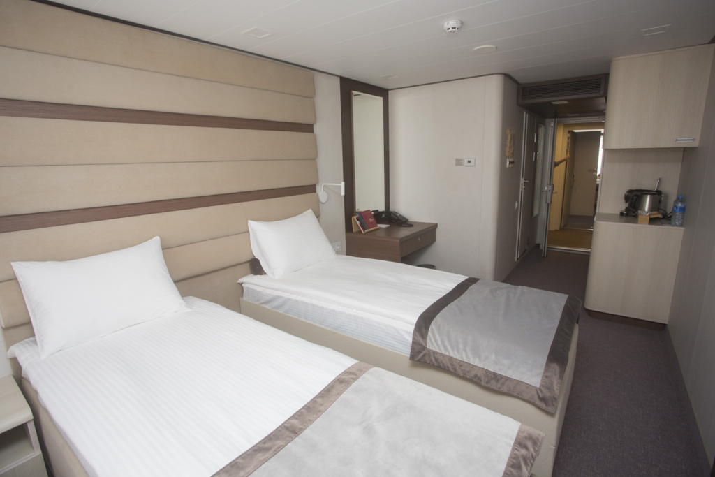 теплоход 2.JPG