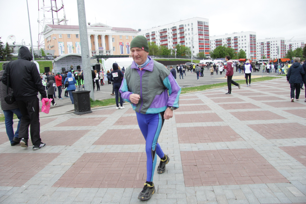 Старик, бегун, спорт, зож.JPG