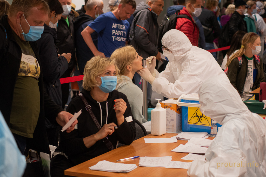 аэропорт коронавирус проверка медики (43).jpg