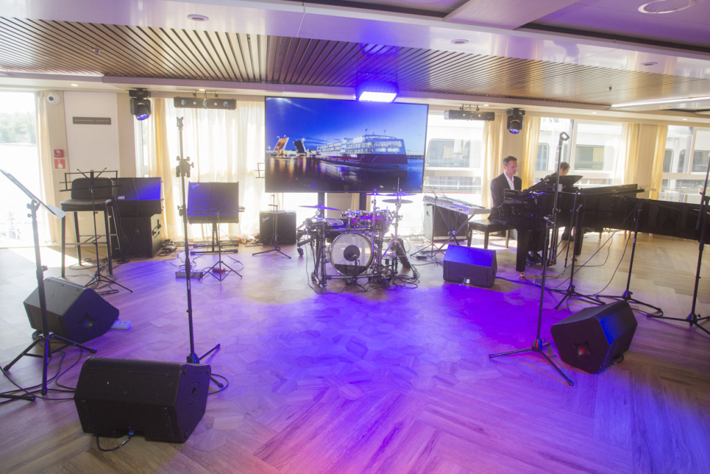 теплоход 8.JPG