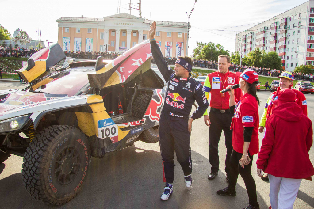 Вторыми приехали.jpg