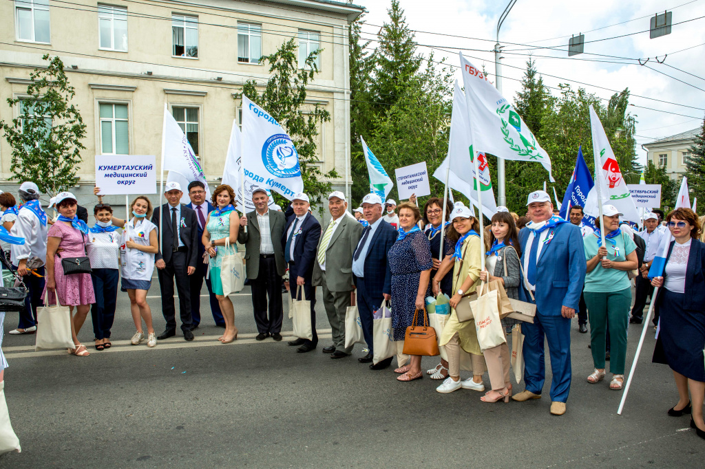 парад медиков (3).jpg