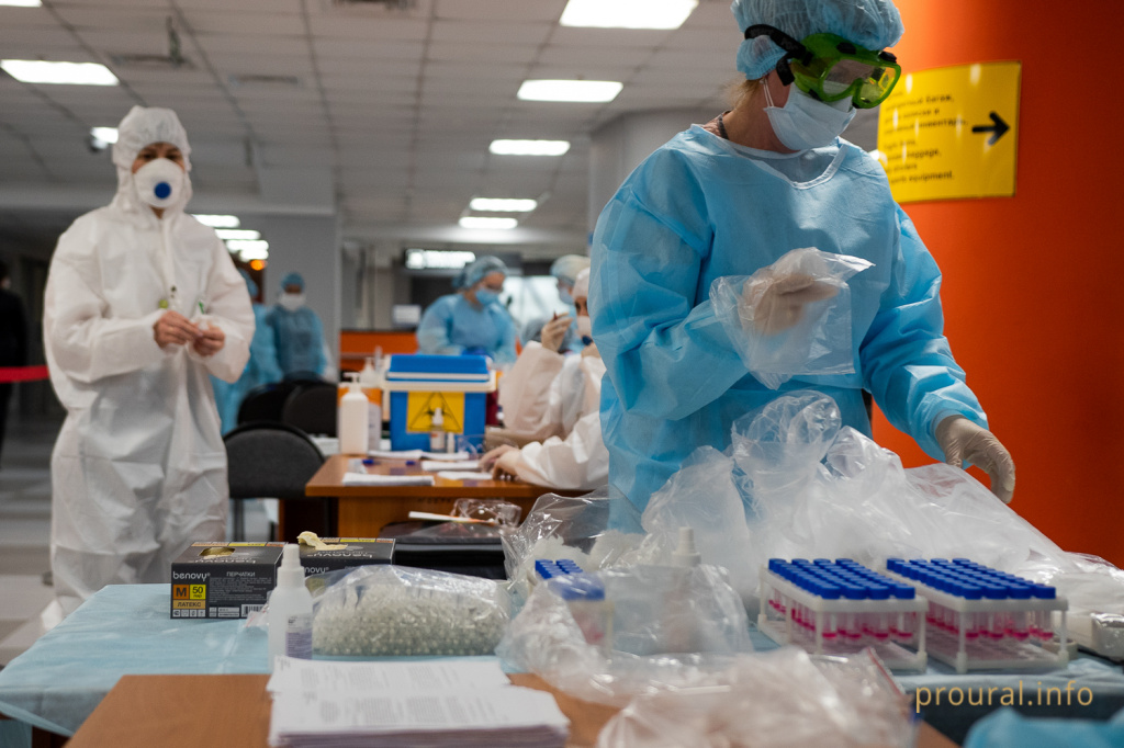 аэропорт коронавирус проверка медики (8).jpg