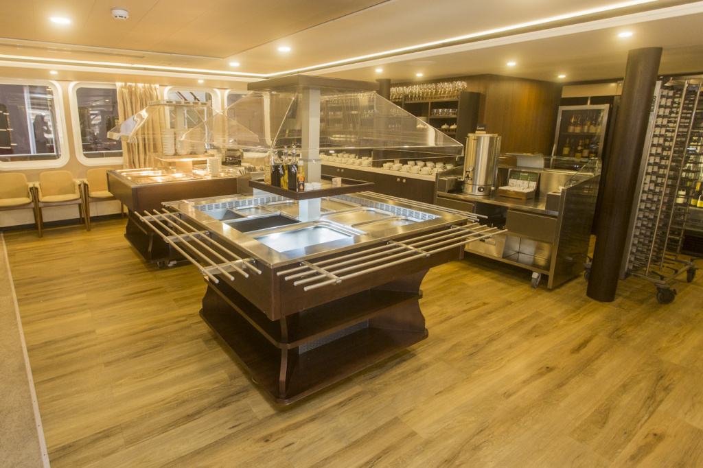 теплоход 4.JPG