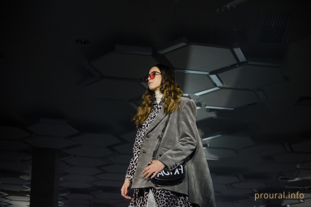 форум легкой промышленности показ мод (22).JPG