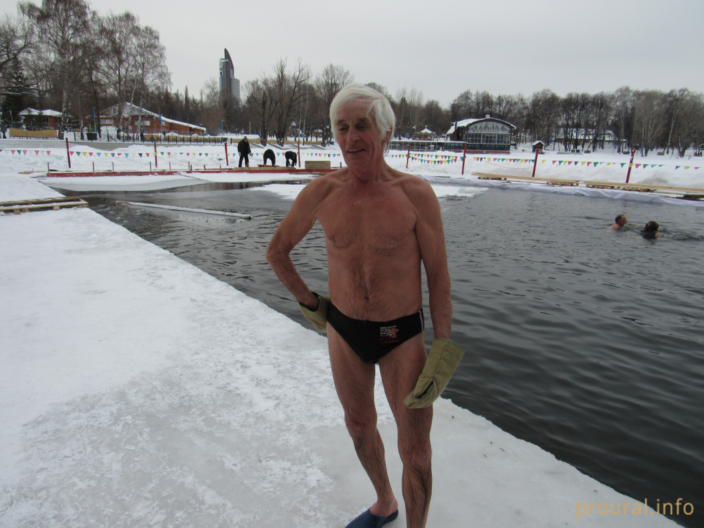 Зима Якутова Моржи (25).jpg