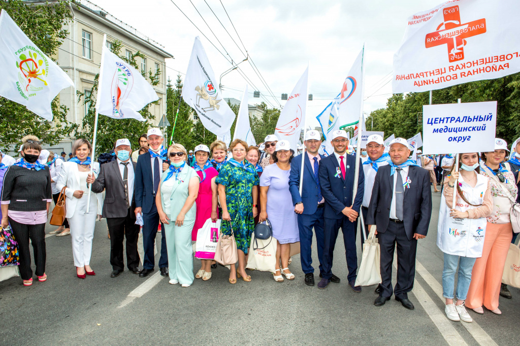 парад медиков (4).jpg