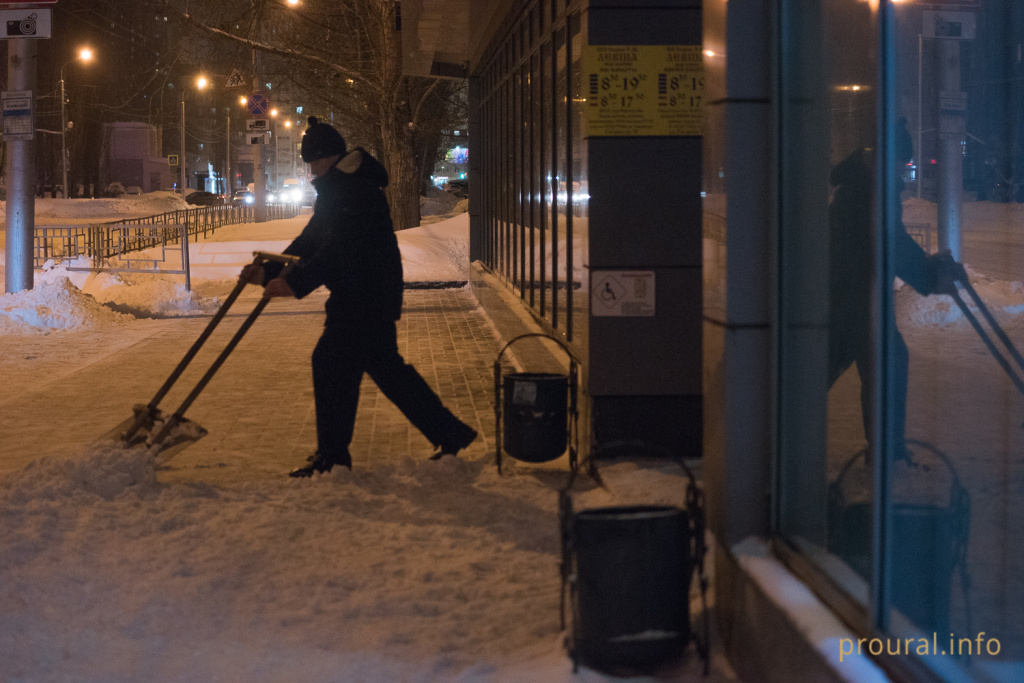 снег метель улица город дороги зима (5).JPG