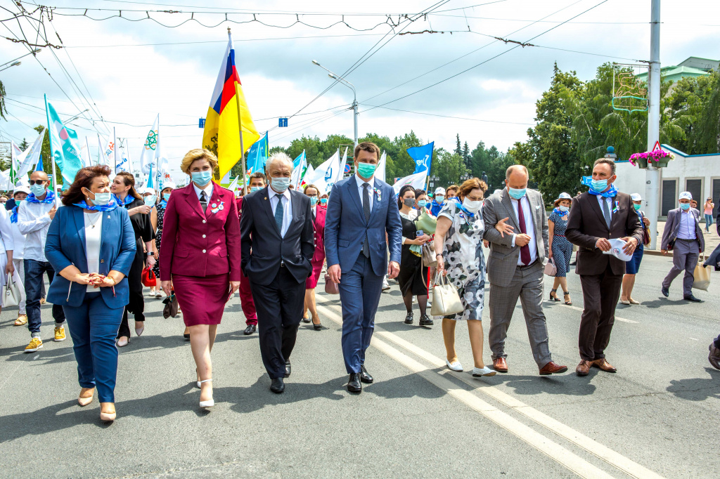 парад медиков (9).jpg