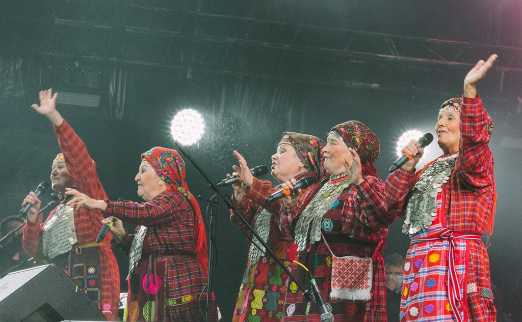 бабушки приветствие.jpg